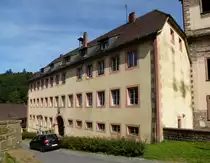 Frauenalb, das 1704 erbaute und erhalten gebliebene Abteigeb�ude des ehemaligen Damenstifts, Aug.2015