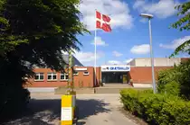 Die d�nische Sporthalle (Idr�tshallen) in Flensburg. Aufnahme: Juni 2013.