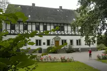 In diesem Gutshaus in Bodenwerder wurde Hieronymus Carl Friedrich Freiherr von M�nchhausen 1720 geboren. Hier verbrachte er seine ersten 13 Lebensjahre. Seit 1936 ist das Haus Eigentum der Stadt Bodenwerder und dient heute als Rathaus. Aufnahme: Juli 2007.