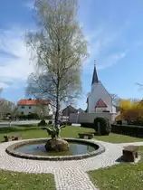 Ottershausen, Filialkirche St. Jakob und Stephan, Chor um 1488, Langhaus erbaut Mitte des 17. Jahrhundert (19.04.2015)