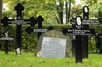 Deutsche und d�nische Kriegergr�ber auf dem Alten Friedhof in Flensburg. Aufnahme: 13. September 2011.
