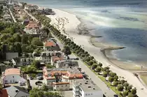 Blick vom Marineehrenmal Richtung S�den auf das Ostseebad Laboe und die Kieler F�rde. Aufnahme: 21. Mai 2009.