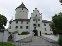 Schloss Kronwinkl bei Eching, Bergfried 12. Jahrhundert, Wohnbauten 16. Jahrhundert, 
Heutiger Besitzer ist Christoph Graf von Preysing-Lichtenegg-Moos (23.05.2015)