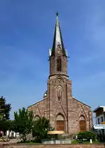 Blotzheim, die Kirche St.Leodegar, auch Kathedrale des Sundgau genannt, erbaut von 1852-64, Aug.2015
