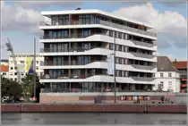 Bremerhaven. Die neuen Wohngeb�ude am Neuen Hafen erhalten Namen. Dieses hei�t GOOD TIMES und wurde von Andreas Heller Architects & Designers entworfen. 10.09.2015