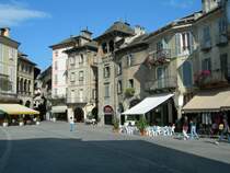 Domodossola - mehr als ein unangenehmer Umsteigebahnhof auf der Fahrt von der Westschweiz ins Tessin: Blick auf den nun verkehrsfreien Marktplatz.
September 2007
