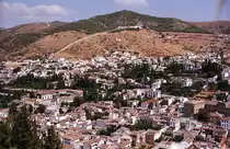 Granada vom Sabikah-H�gel aus gesehen. Aufnahmen: Juli 1986 (digitalisiertes Negativfoto).