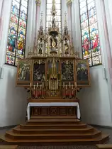 Zwiesel, neugotischer Hochaltar in der St. Nikolaus Kirche (24.05.2015)