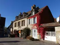 Saint-Menoux, Rue des Roses (31.10.2015)