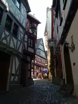 Innenstadt von LIMBURG/LAHN in HESSEN am 26.8.2015-wohl jeder ist dort schon mal �ber die Autobahnbr�cke gefahren,aber in der Innenstadt (mit Dombesuch)

kann man einen wundersch�nen Tag mit vielen lohnenden Fotomotiven(Fachwerk)
verbringen....