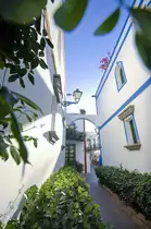 In der Innenstadt von Puerto de Mog�n auf Gran Canaria. Aufnahme: Oktober 2009.