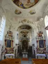 Insel Mainau, Schlo�kirche, erbaut von 1732 bis 1739 durch Johann Caspar Bagnato, Alt�re, Kanzel und Skulpturen von Joseph Anton Feuchtmayer, Altargem�lde und Deckenfresken von Franz Joseph Spiegler, Stuck von Francesco Pozzi (03.10.2015)