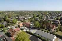 Osterr�nfeld vom Zug aus gesehen. Aufnahme: Mai 2011.