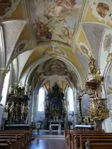 P�rten, barocker Innenraum von 1757 der Pfarrkirche Maria Himmelfahrt (15.08.2015)