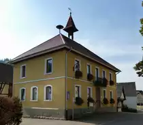 Bleichheim im Breisgau, das Rathaus der ca.700 Einwohner z�hlenden Ortschaft, die zu Herbolzheim geh�rt, Okt.2015