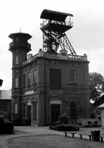 Der �evcinsk� dul in Pr�bram. Das Bild wurde aufgenommen mit einer Ihagee EXA IIb und einem Fujicolor Superia 200/36, 1/60 sek, f:22 ; 23.08.2015