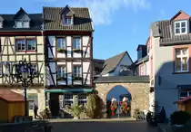 Bad M�nstereifel - schmales Fachwerkhaus (Gasthaus) an der Werther Strasse 26.12.2015