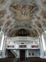 Rattenkirchen, Orgelempore und Deckengem�lde in  der Maria Himmelfahrt Kirche (22.02.2016)