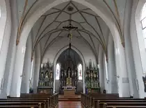Haag, Maria Himmelfahrt Kirche, erbaut von 1584 bis 1588 im sp�tgotischen Stil, neugotischer Hochaltar von 1879 (29.02.2016)