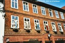 L�neburg 2003, Backsteinhaus mit Fensterdekoration
