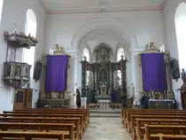 Bundorf, Kanzel und Alt�re in der kath. Pfarrkirche St. Laurentius (25.03.2016)