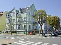 Kaiserliche B�derarchitektur an der Strandpromenade in Świnoujście (Swinem�nde). Aufnahme: 6. Mai 2016.