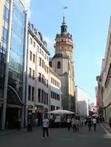Blick zur Nikolaikirche in Leipzig am 07. Mai 2016 von der Nikolaistrasse in H�he der Strohsack-Passage. 