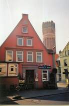 L�neburg, Blick zum Wasserturm, Fr�hjahr 2003, digitalisiertes Analogfoto