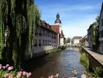 Ettlingen, die Alb durchflie�t vom Schwarzwald kommend die Stadt, links der Rathausturm, Aug.2015