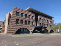 Bankgeb�ude am Markt von Geleen, Limburg (05.05.2016)