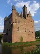 Bemmel, Kasteel Doornenburg, erbaut im 14. Jahrhundert (07.05.2016)