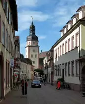 Ettlingen, Blick durch die Kronenstra�e zum Rathausturm, Aug.2015