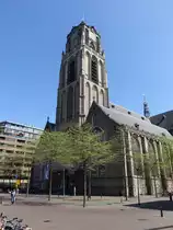Rotterdam, St. Laurenskerk, sp�tgotische kreuzf�rmige Basilika, erbaut von 1440 bis 1488, Wiederherstellung von 1951 bis 1968 (11.05.2016)