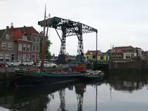 Maassluis, Br�cke am alten Hafen (11.05.2016)