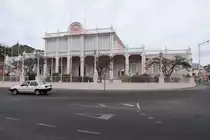 MINDELO (Concelho de S�o Vicente), 23.03.2016, hier residiert der Staatspr�sident, wenn er in der zweitgr��ten Stadt des Landes ist; im M�rz 2016 war hier eine Ausstellung �ber die kapverdische S�ngerin Ces�ria �vora zu sehen