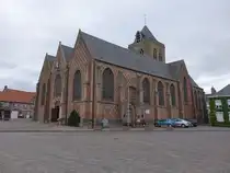 Esquelbecq, St. Folquin Kirche, erbaut bis 1610 (14.05.2016)