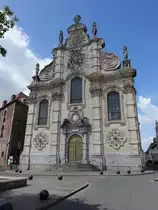 Cambrai, Kapelle des Jesuitenkollegs, erbaut 1692 mit Barockfassade, heute Provinzmuseum f�r sakrale Kunst (15.05.2016)