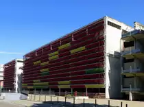 Stra�burg, modernes Parkhaus an der Avenue du Rhin, im neugebauten Stadtteil Neudorf, Juli 2016