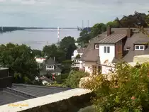 Hamburg am 16.8.2016, Blick �ber Blankenese elbabw�rts nach Schulau / 