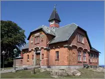 Die Bibliothek in Allinge ist in einem sehenswerten Geb�ude untergebracht. 27.08.2016