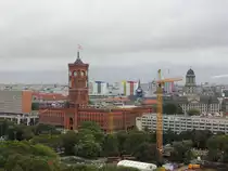 Blick vom Kuppelgang des Berliner Dom am 06. Oktober 2016 in Richtung Rotes Rathaus in Berlin Mitte nahe der Rathausstra�e.