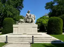 Stra�burg, Denkmal f�r die Kriegsgefallenen auf dem Platz der Republik, Aug.2016