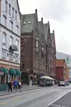 BERGEN (Fylke Vestland, bis 31.12.2019 Fylke Hordaland), 10.09.2016, H�userfront am Hafen