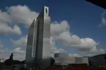 Das drei Scheibenhaus mit dem Schauspielhaus am Jahn-Wellen-Platz in D�sseldorf am 26.09.16