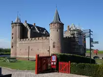 Schloss Muiden, erbaut ab 1280 durch Graf Floris V. (25.08.2016)