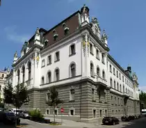 Ljubljana, das Hauptgeb�ude der Universit�t, Juni 2016