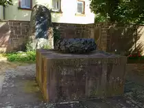 Steinen, Denkmal f�r die Gefallenen der Weltkriege, neben der evangelischen Kirche, Sept.2016