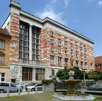 Ljubljana, die National-und Universit�tsbibliothek, 1774 als �ffentliche Forschungsbibliothek gegr�ndet, Juni 2016