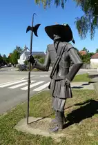 Endingen am Kaiserstuhl, dieser eiserne Nachtw�chter gr��t alle am Eingang zur Stadt, Aug.2016