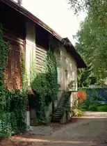 Morges, Rue Docteur Yersin 8, ruhiger Hinterhof - 10.10.2014